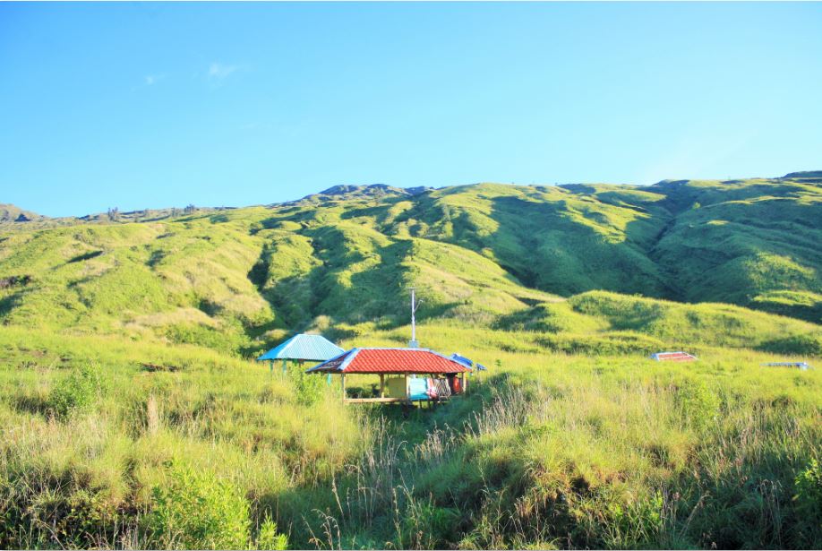 Lokasi ini berada di ketinggian 1.823 mdpl. Vegetasi di daerah ini merupakan tipe ekositem pdang savana. Dari pos 3 ini ke puncak berjarak 1,3 km dengan waktu tempuh sekitar 2-3 jam.