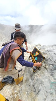 Balai TN Batang Gadis Pasang Papan Informasi dan Tugu Prasasti di Gunung Sorik Marapi