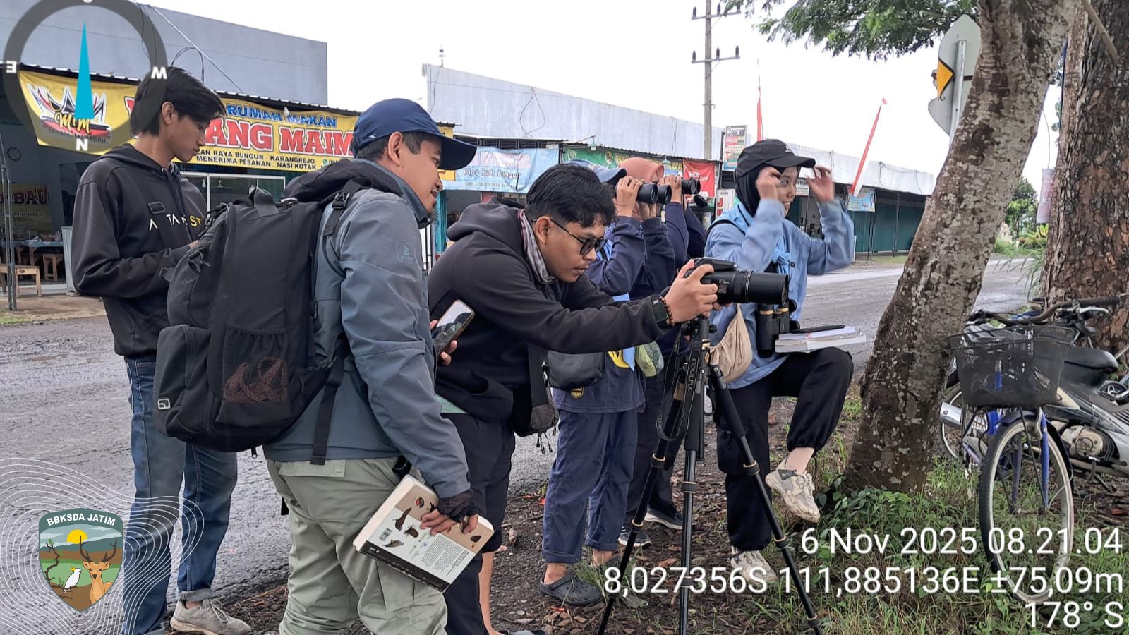 Mahasiswa Mapala Himalaya Menyapa Musafir Langit, Upaya Bersama Mengarusutamakan Konservasi Burung Migran di Tulungagung