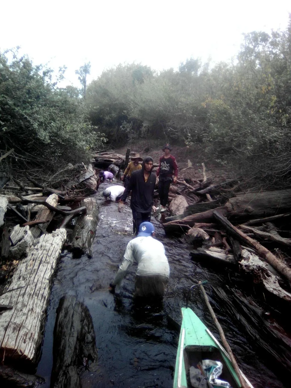 Banner Pembersihan Alur Sungai Punggu Alas, SPTN Wilayah Kasongan