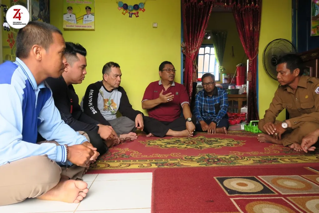 Banner Bantuan Program Pemberdayaan Masyarakat Sekitar SM Kuala Lupak dan SM Pulau Kaget