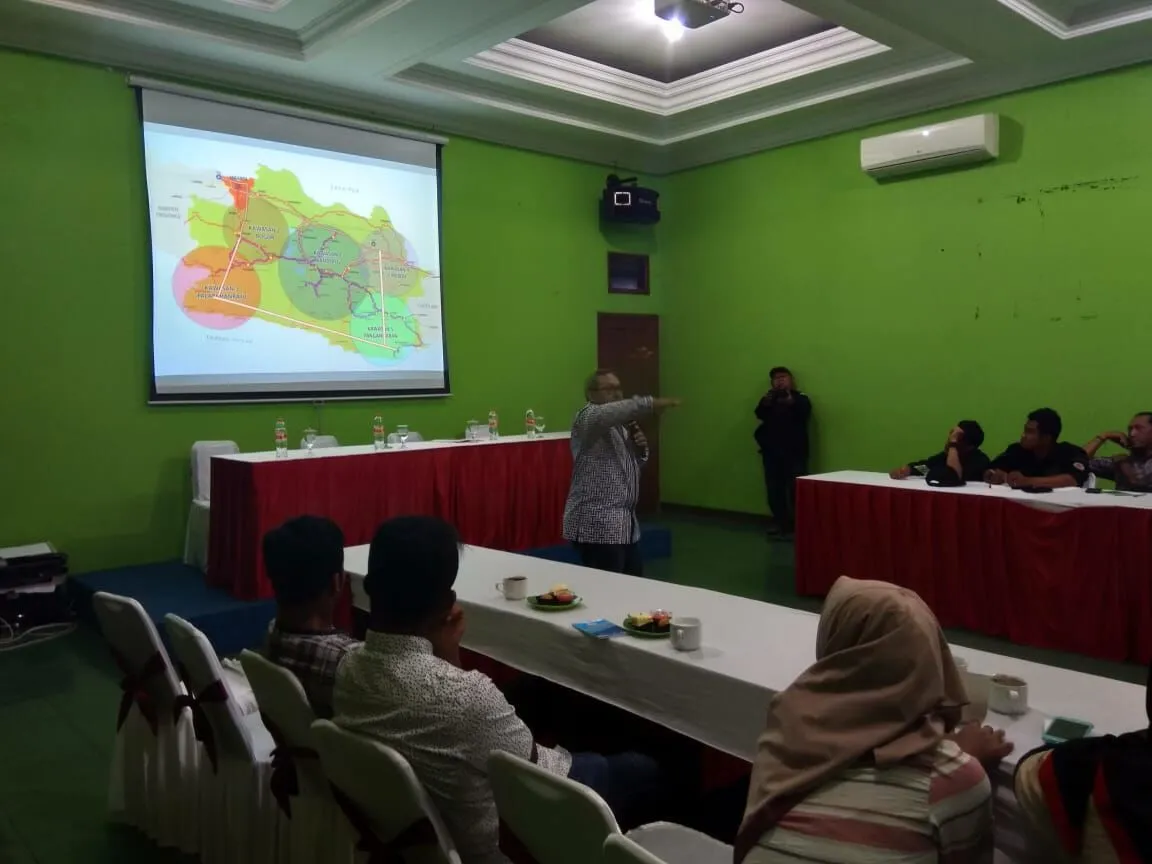 Banner Menarik, Masyarakat Belajar Promosi Wisata Alam Gunung Ciremai via Media Sosial