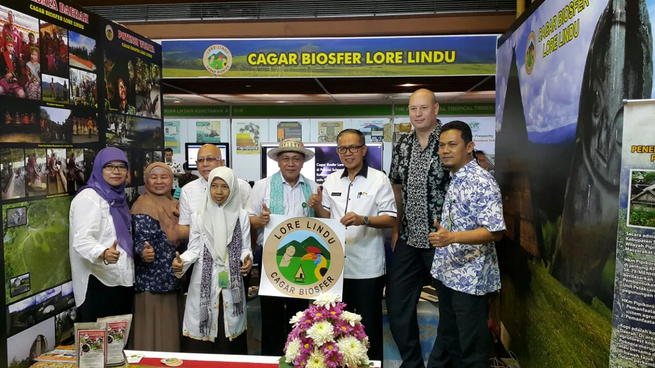 Banner Launching Logo Cagar Biosfer Lore Lindu Pada Festival PeSoNa Tahun 2017