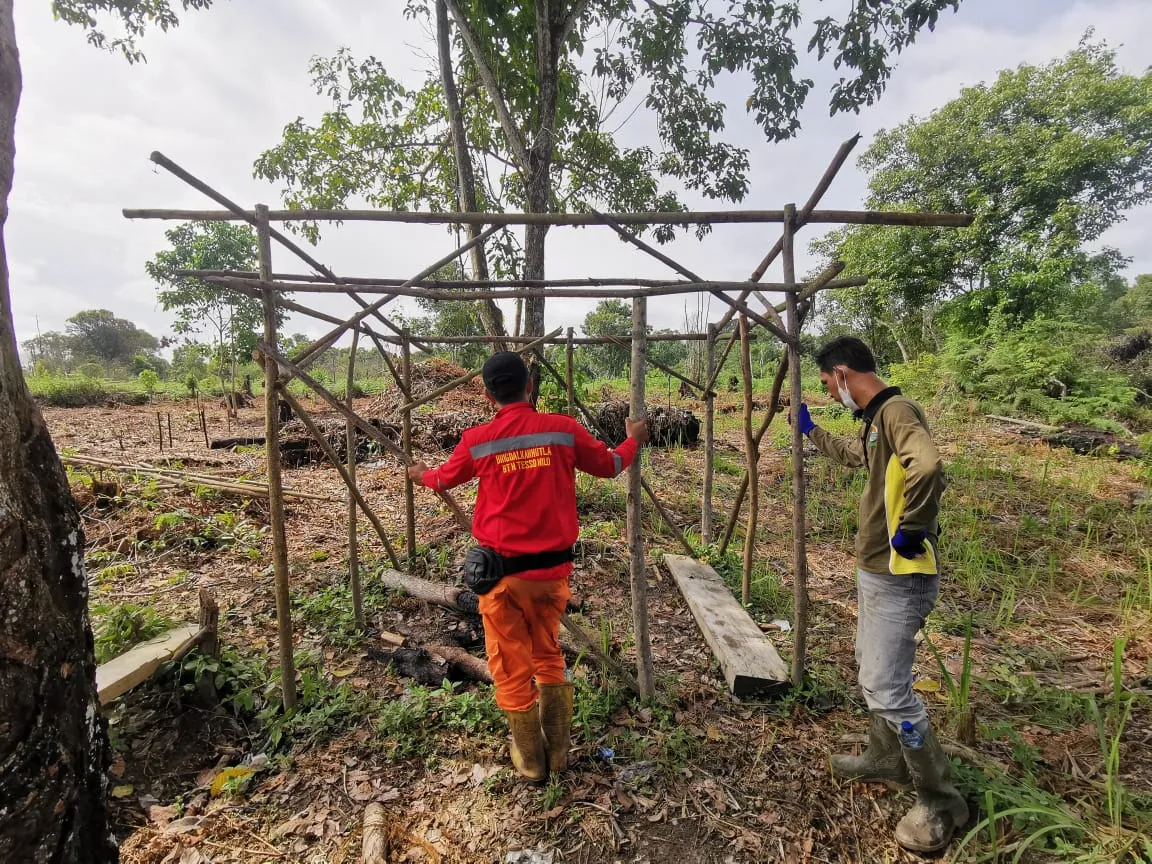 Banner Sepuluh Personil Balai TNTN Sisir Lokasi Perambah