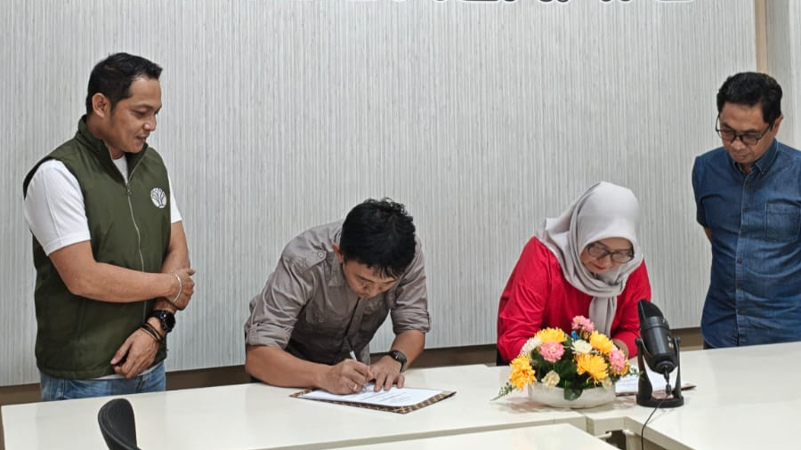 Banner Kerja Sama Strategis Diwujudkan, RPP dan RKT Balai TN Taka Bonerate - Disper Selayar Ditandatangani