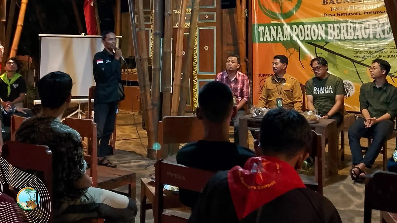 Banner Peringati Hari Lahan Basah Sedunia di TWA. Gunung Baung: Tanam Pohon, Berbagi Kehidupan untuk Masa Depan Hijau