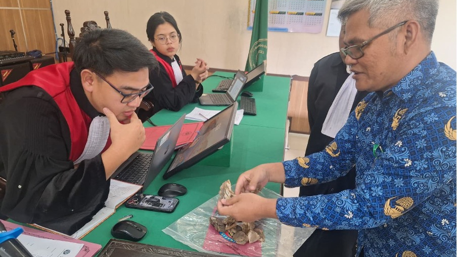 Banner Ahli Balai Besar KSDA Sumut Beri Keterangan di Sidang Perdagangan Sisik Trenggiling