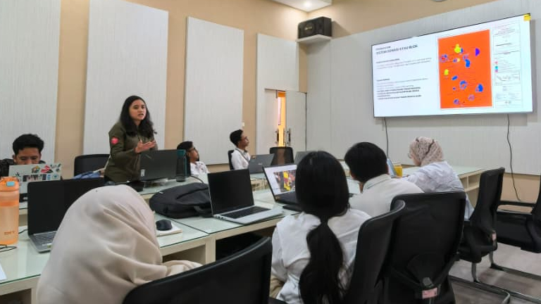 Banner Balai TN Taka Bonerate dan WCS-IP Gelar Pelatihan Marxan untuk Optimalisasi Zonasi Konservasi