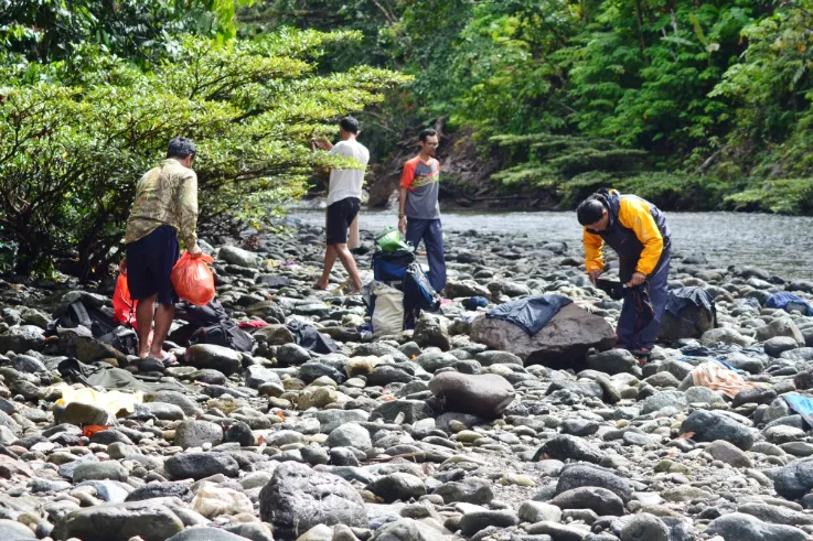 Banner Keluar Hutan, Tim Ekspedisi Lolobata 2017 Catat Rekor Baru
