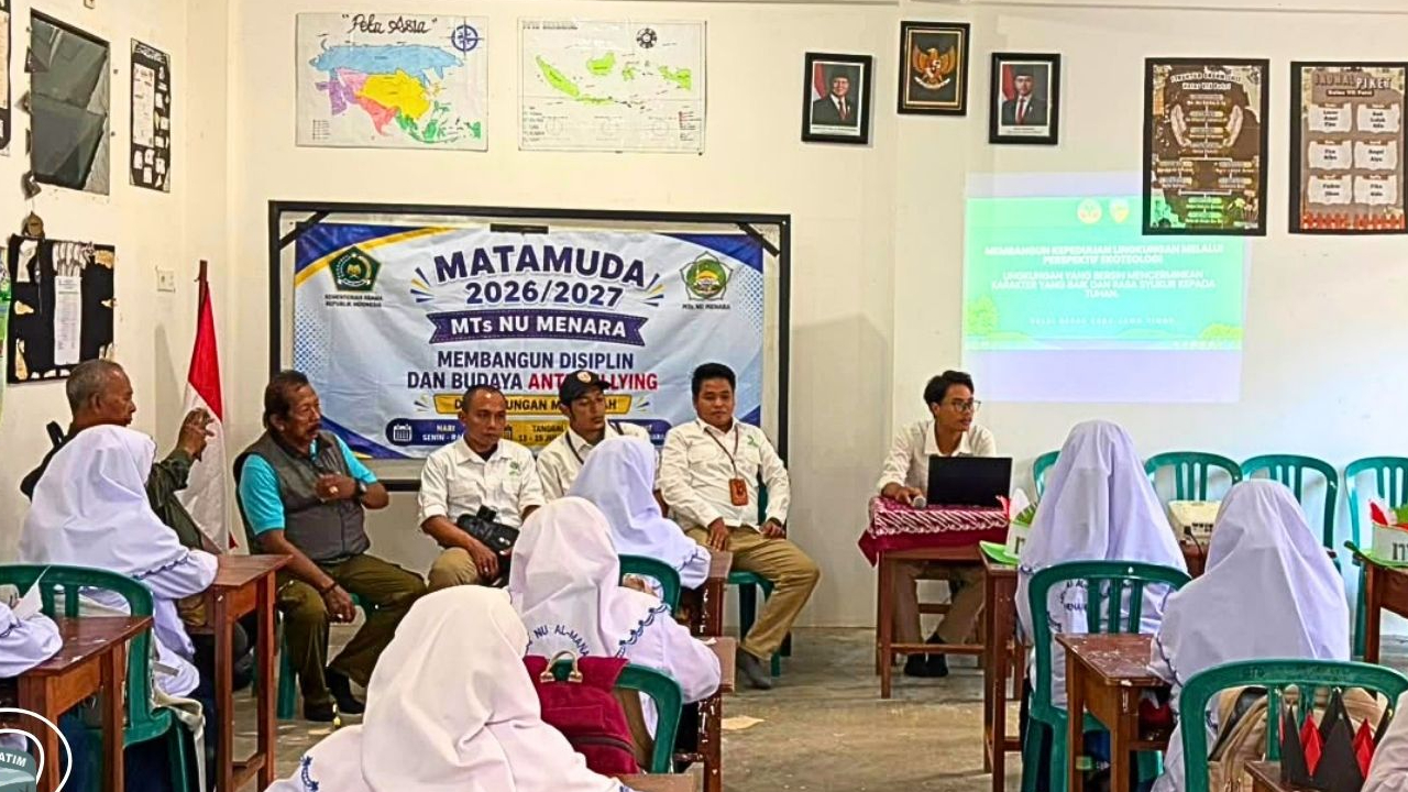 Banner Ekoteologi Hadir di MTs. NU Menara Pulau Bawean, Menumbuhkan Generasi Penjaga Keanekaragaman Hayati