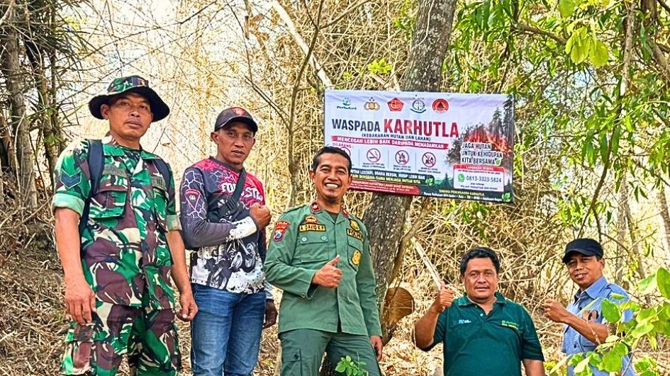 Banner Setelah 3,5 Ha Terbakar, Trenggalek Memasang Tanda Waspada
