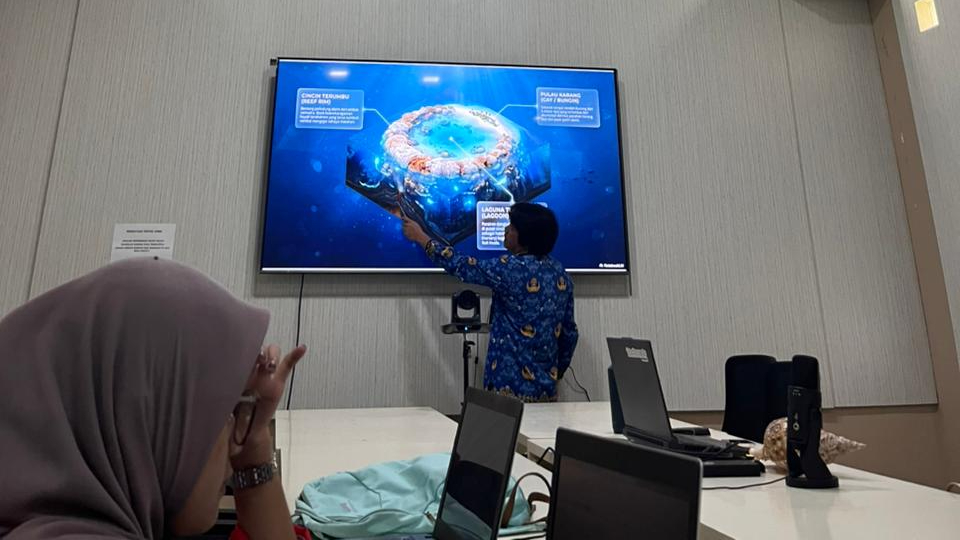 Banner Pembekalan Magang Mahasiswa UNHAS FAHUTAN Digelar di Balai TN Taka Bonerate