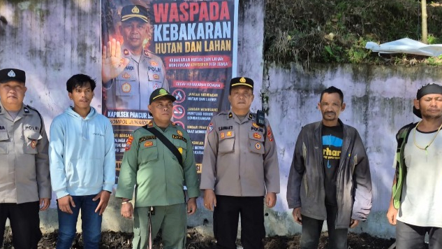 Banner Perkuat Sinergi Cegah Karhutla, Polsek Pancur Batu dan BBKSDA Sumut Gelar Sosialisasi di TWA Sibolangit