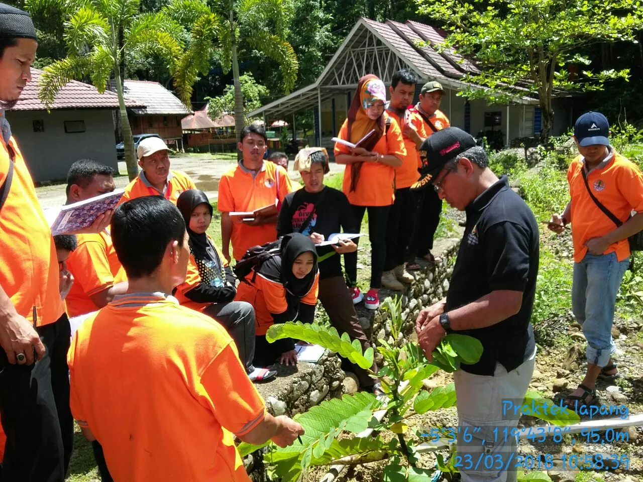 Banner TN Bantimurung Bulusaraung Tempat 30 Peserta Diklat Praktik Pengendalian Jenis Tumbuhan Invasif