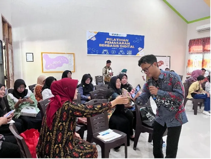 Banner Balai TN Kepulauan Togean Bersama BSI KCP AMPANA Dorong UMKM Go Online