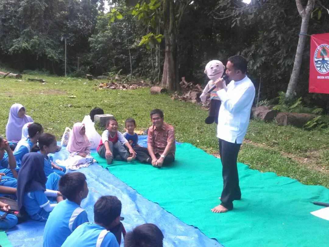 Banner Memupuk Nasionalisme dan Cinta Lingkungan Anak Bangsa melalui Dongeng Kepahlawanan dan Konservasi