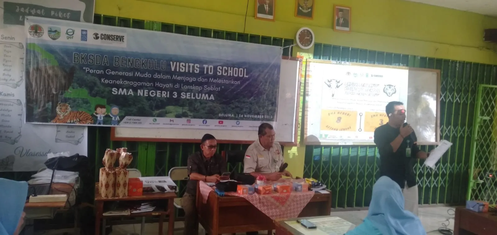 Banner Mengajak Generasi Muda Peduli Lanskap Seblat