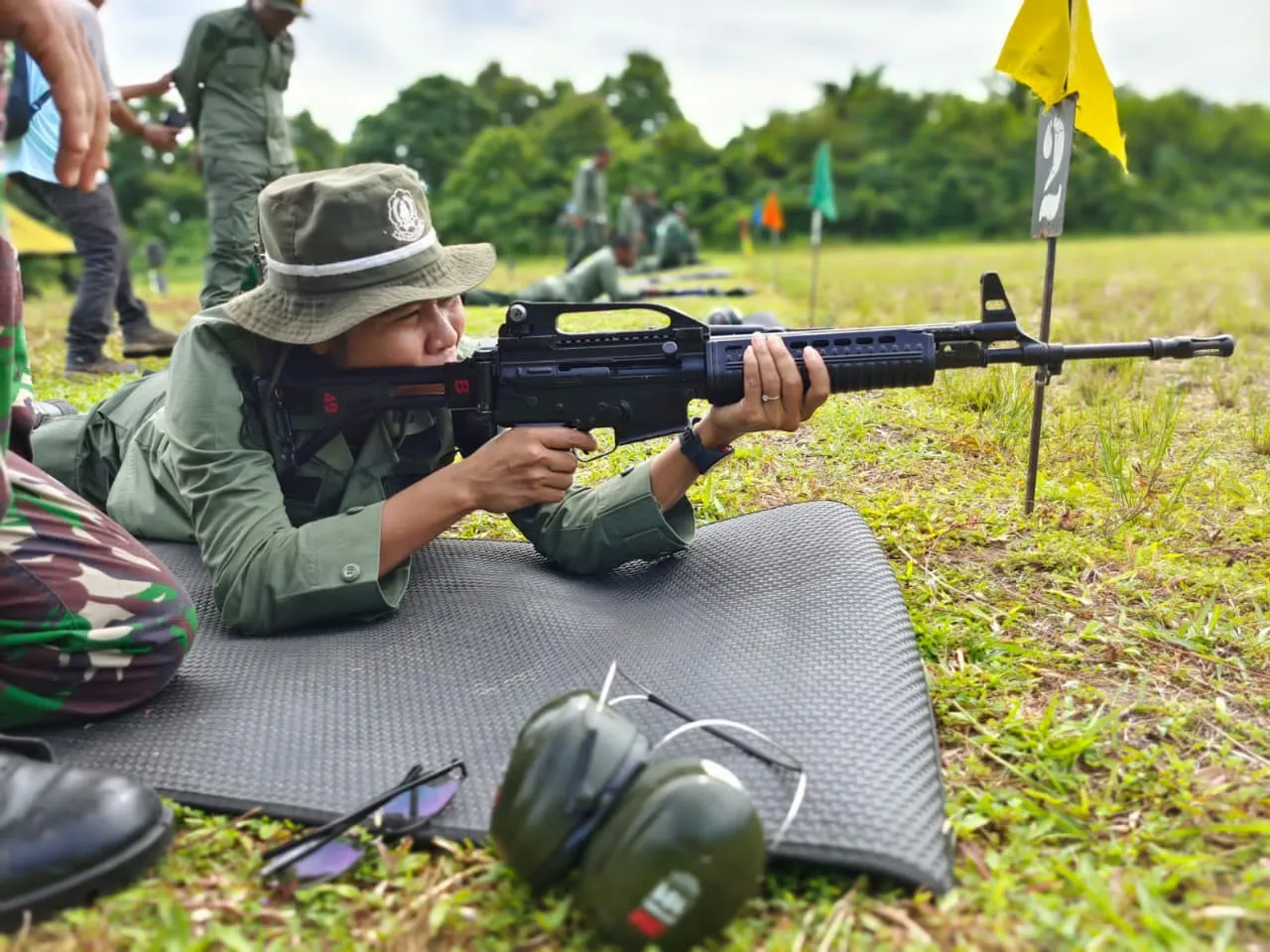 Banner Ukur Profesionalitas, Polhut Balai TN Manusela Tingkatkan Skill Menembak