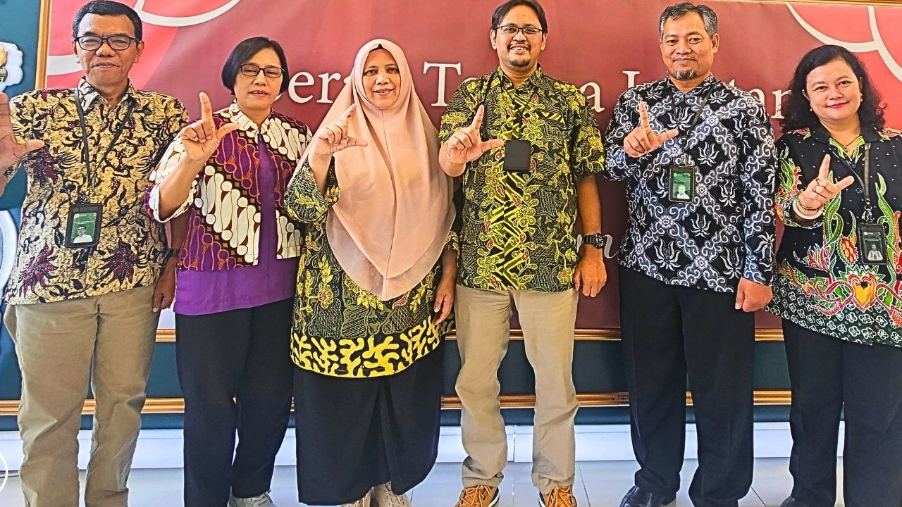 Banner Serah Terima Jabatan Pejabat Administrator dan Pengawas Lingkup Balai Besar KSDA Jawa Timur