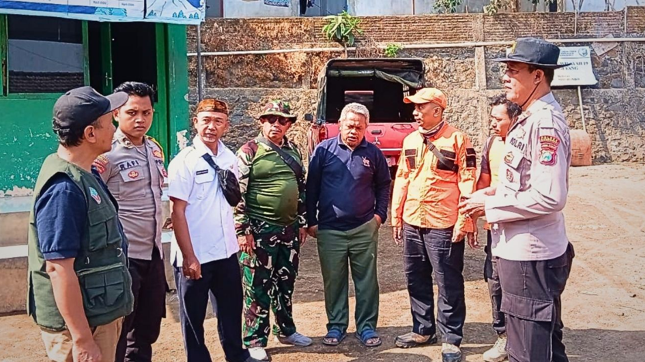 Banner Api Tak Terpantau, Barisan Argopuro Terus Diperkuat