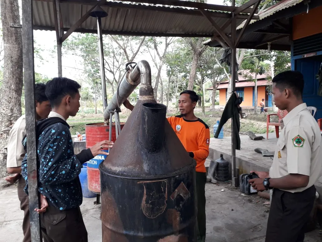 Banner Keresahan Pelajar Kendawang