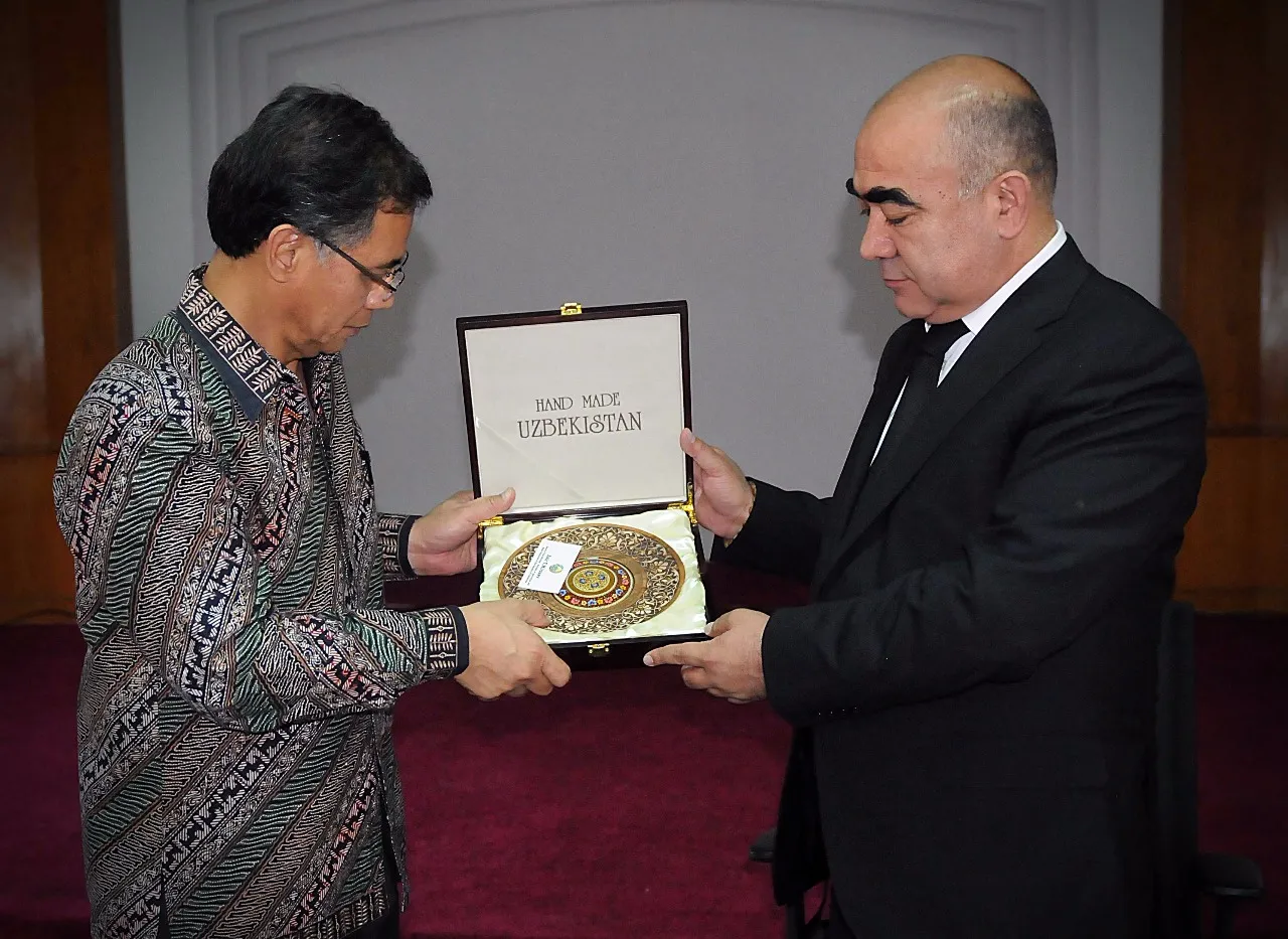 Banner Uzbekistan Siap Dukung Kerjasama IPTEK Lingkungan Hidup dan Kehutanan