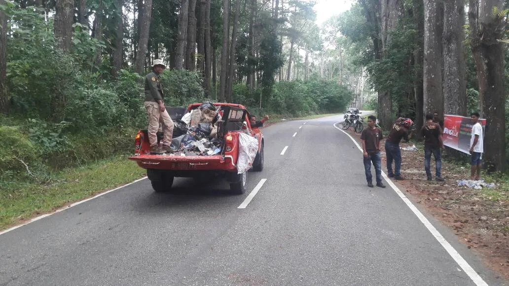 Banner Kampanye Lingkungan Hidup Dalam Rangka Memperingati Pekan Pancasila TN Matalawa