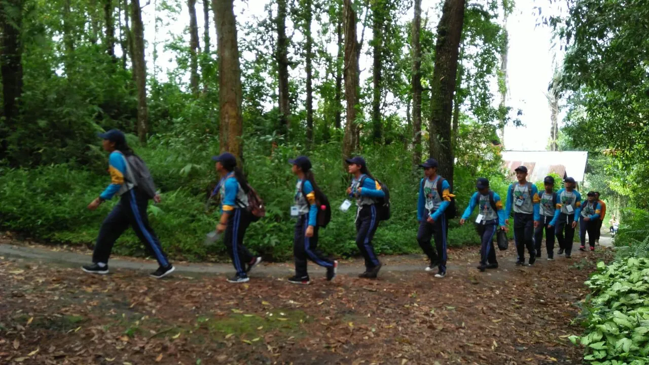 Banner 200 Pelajar Ikuti Lomba Lintas Alam 2018 di TWA Panelokan