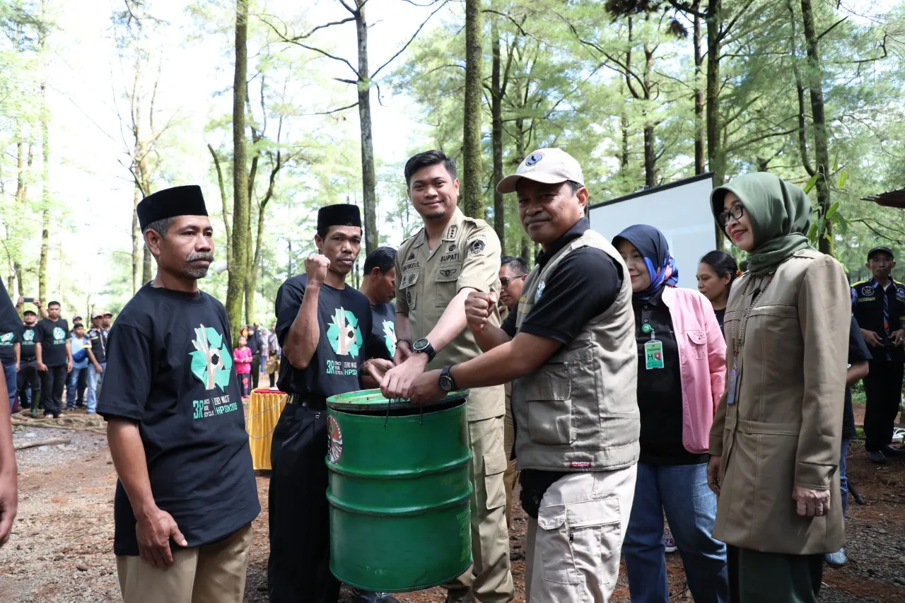 Banner Peringatan HSPN di TWA Malino