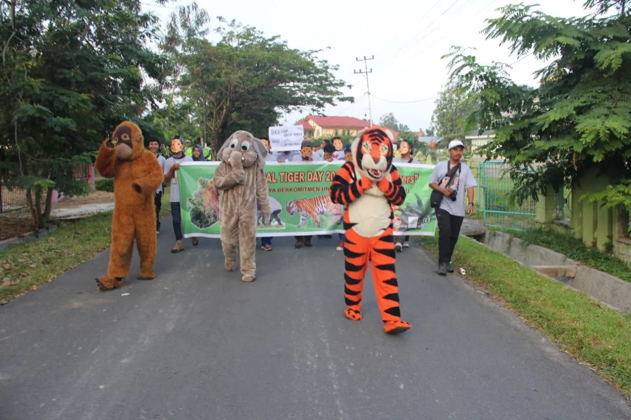 Banner Peringati Global Tiger Day, Balai TNBT Berkampanye Konservasi di Tingkat Tapak dan Komunitas Urban