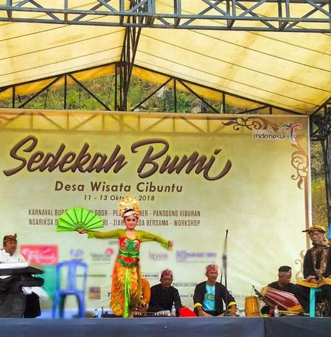 Banner Sedekah Bumi Gunung Ciremai