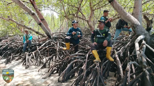 Banner Berita 2025, Tahun Saat Alam Berbicara, dan Kita Belajar Mendengarkan